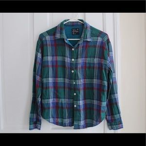 🎈American Eagle Boyfriend Fit Button Down